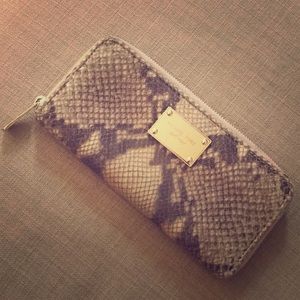 Michael Kors leather full zip wallet